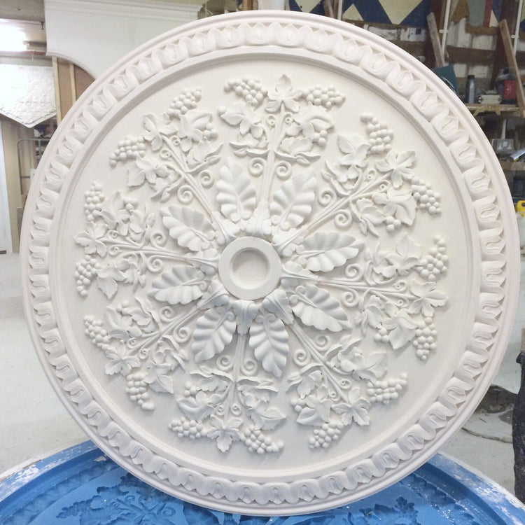 Leaf Ceiling Rose - Large Grape - 950mm
