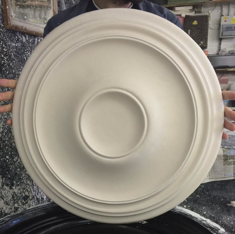 Plain Ceiling Rose - Small Highgate - 520mm